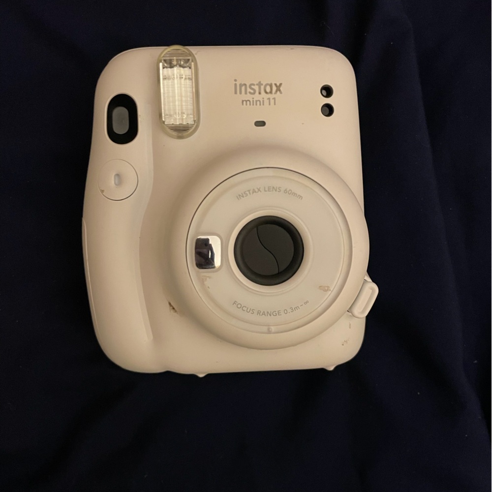 Instax Mini 11 Instant Camera in Soft Cream